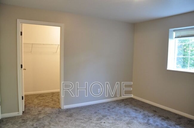 Building Photo - 1430 Westbury Way