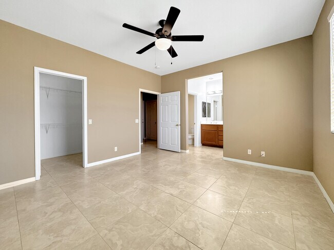 Building Photo - 11693 Mountain Hawk Ln