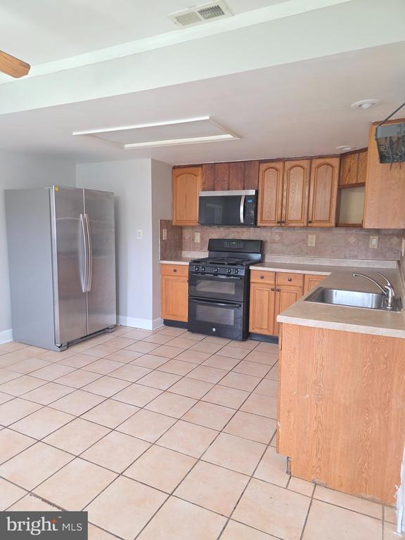 Building Photo - 51 Verdi Cir