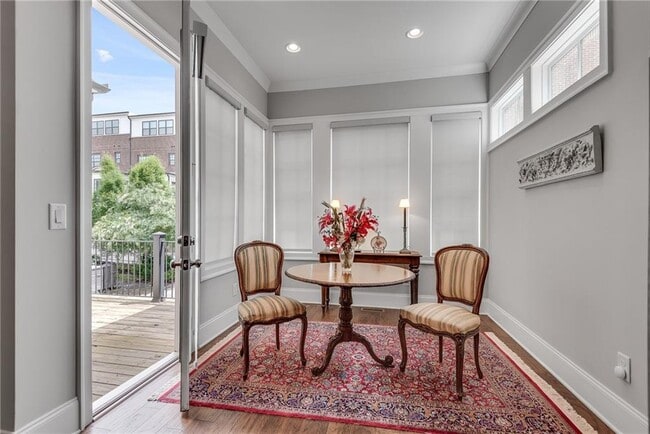 Building Photo - 345 Glen Iris Dr NE