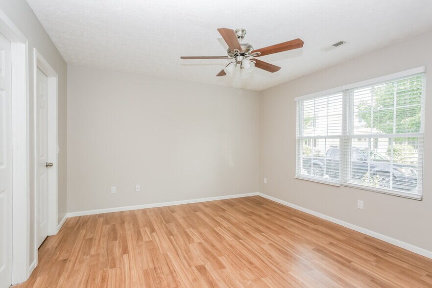 Building Photo - 4240 Shortleaf Ln