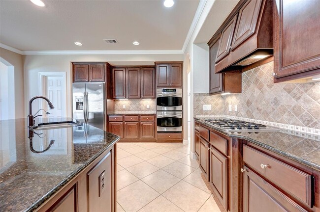 Building Photo - 10411 Winding Green Dr