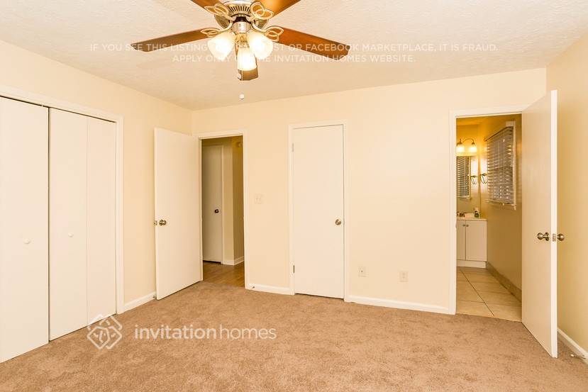Building Photo - 3258 Village Glen Dr SW
