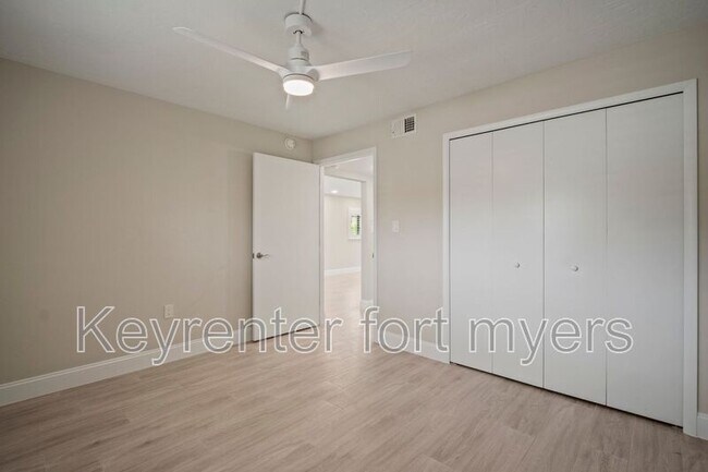 Building Photo - 16380 Dublin Cir