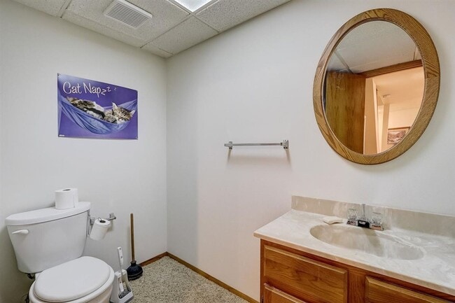 Building Photo - Punzel Sapphire Clarmar