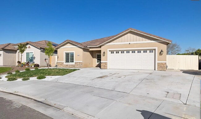 Building Photo - 8018 Cuyama River St