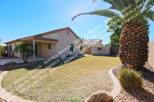 Building Photo - 9316 W Cinnabar Ave