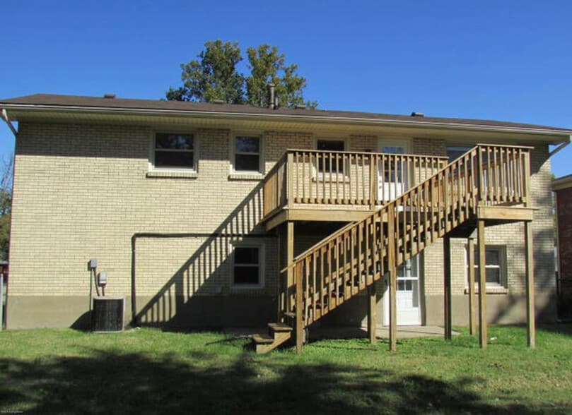 Building Photo - 3602 Pinecroft dr