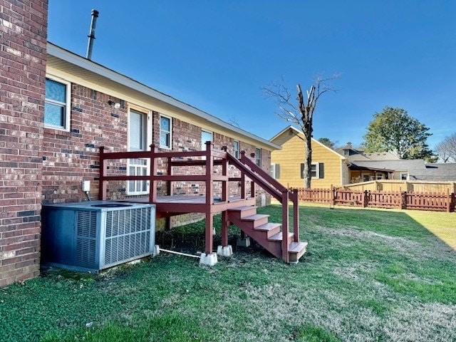 Deck out Backyard - 515 W Pine St