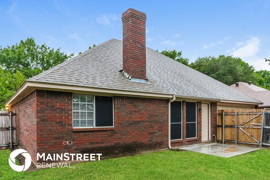 Building Photo - 1717 Worthington Ln