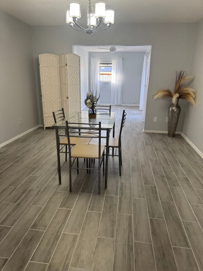 Building Photo - 3744 W Kariba Dr