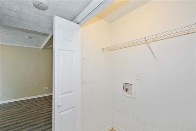 Building Photo - 2624 Country Trace SE