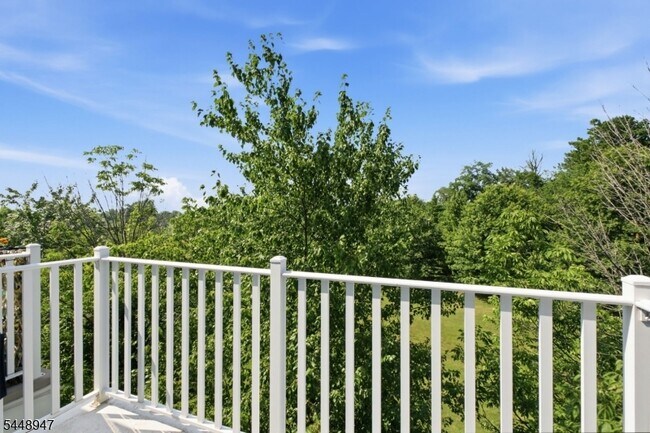 Building Photo - 408 Donato Cir