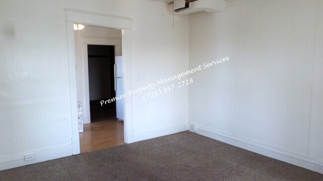 Building Photo - 331 W North St