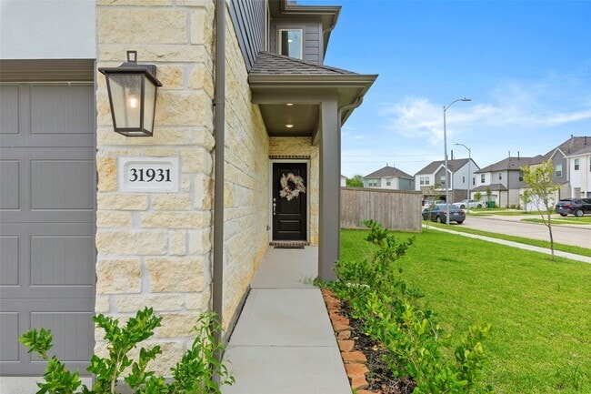 Building Photo - 31931 Abington Vlg Wy