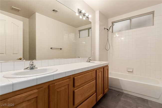 Building Photo - 3741 Grand Viewpoint Ct