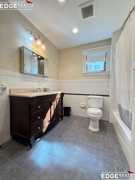 Building Photo - 46 Gerrish St