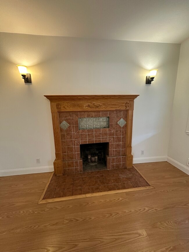 Building Photo - 123 Euclid Ave