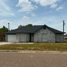 Building Photo - 124 Maerose Ave
