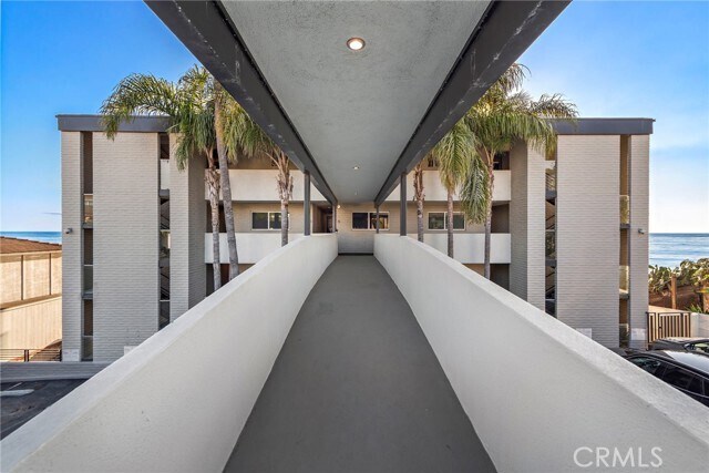 Building Photo - 609 Sleepy Hollow Ln