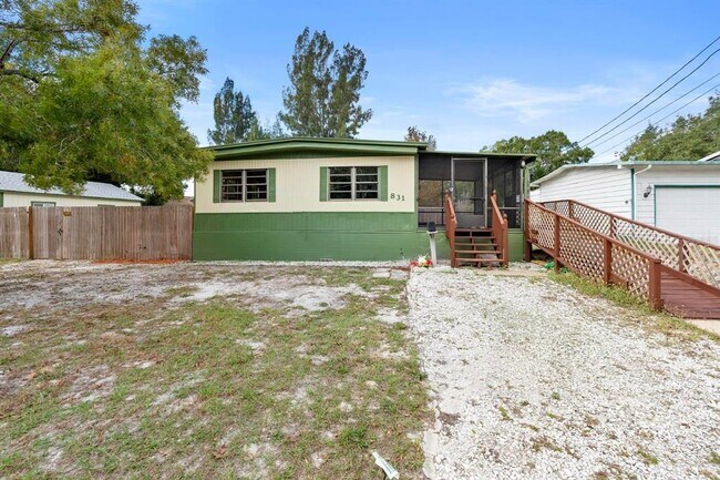 Building Photo - 831 Wolf Trail
