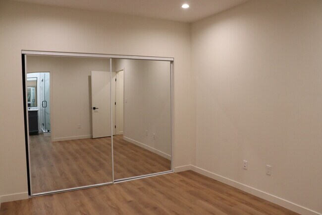 Building Photo - 9500 Penfield Ave