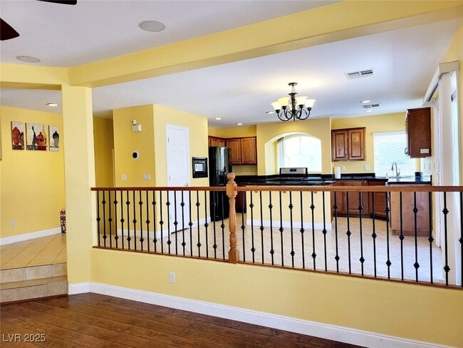 Building Photo - 10885 Fintry Hills St