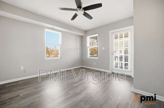 Building Photo - 703 W 29th St