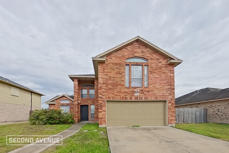 Primary Photo - 5110 Spring Brook Dr