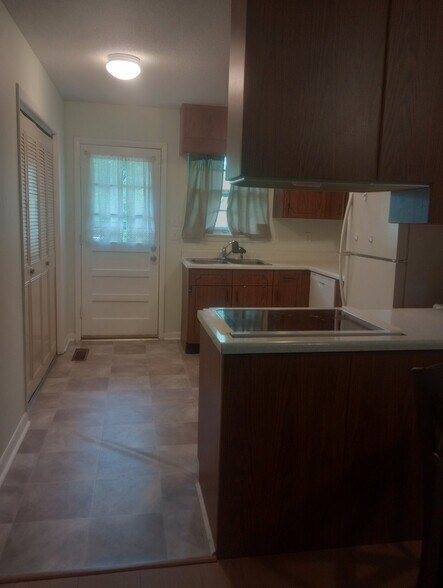 Building Photo - 4101 Fite Haven Dr