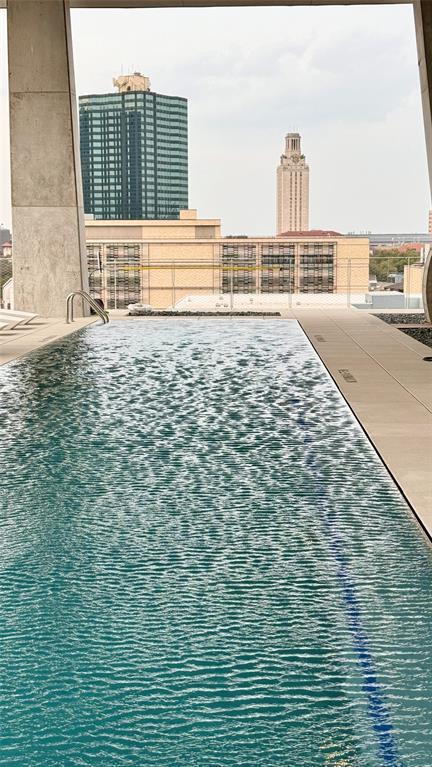 Building Photo - 313 W 17th St