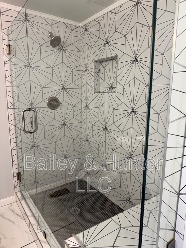 Building Photo - 85 Meldon Ave SE