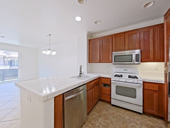 Building Photo - Spacious 3-Bedroom Home in Prime San Diego Location