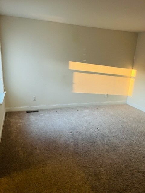 Building Photo - 20 Hunters Ln