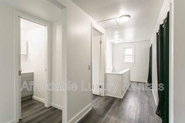 Building Photo - 2868 Brighton Henrietta Town Line Rd