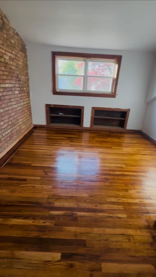 Building Photo - 9677 S Crandon Ave