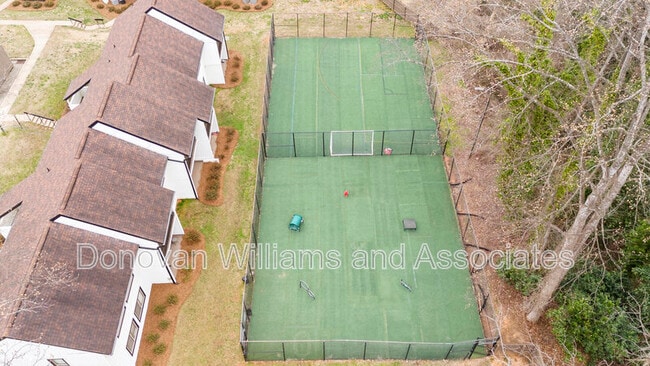 Building Photo - 2219 Kilborne Dr