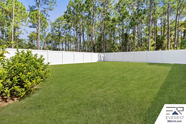 Building Photo - 8 Ullman Ct