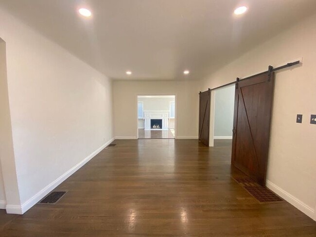 Building Photo - Fabulous Reno Historical House - Charming ...