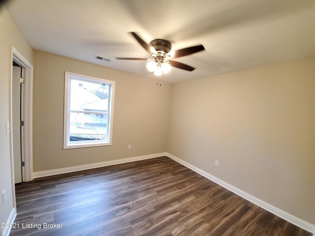 Building Photo - 3500 College Dr