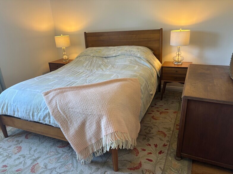 Building Photo - 27912 Ridgecove Ct N