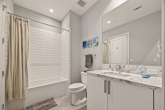 Building Photo - 4521 San Felipe St