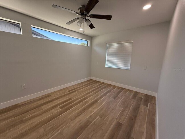 Building Photo - 4106 W Norma Ave