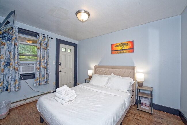 Building Photo - 111 Green St