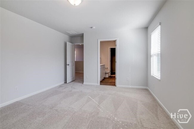 Building Photo - 101 Daylily Dr