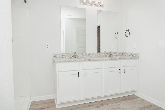 Building Photo - 2801 Patriot Ridge Dr
