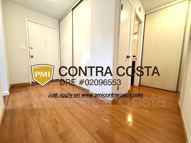 Building Photo - 1060 Oak Grove Rd