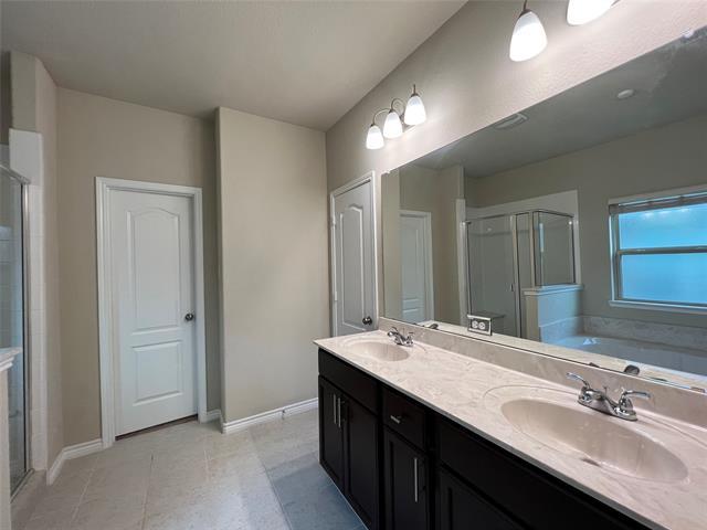 Building Photo - 3721 Fossil Tree Ln