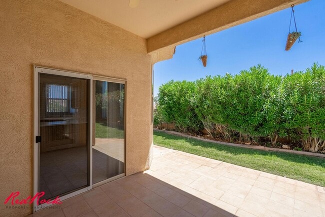 Building Photo - Comfortable 3-bedroom Home. Small Dog Frie...