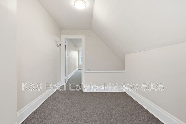 Building Photo - 29 E Orchard Ave